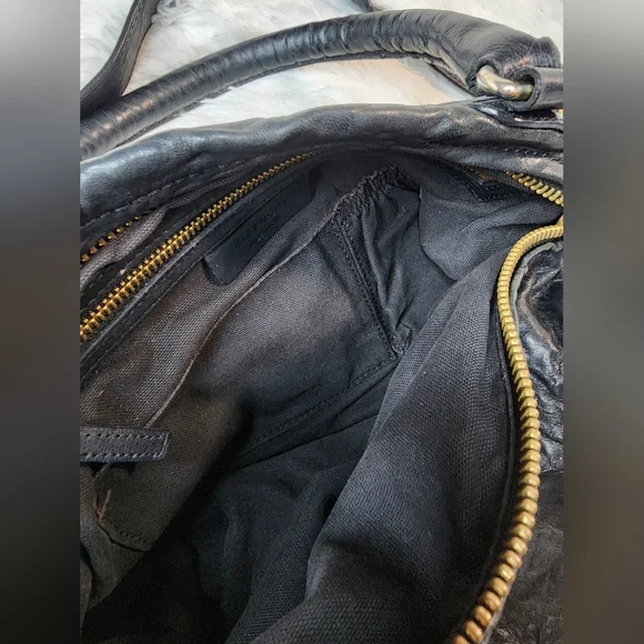 Givenchy Pandora Black distressed leather bag - Picture 12 of 16